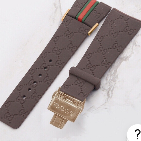 Gucci digital watch from the I-Gucci Collection - Picture 15 of 15